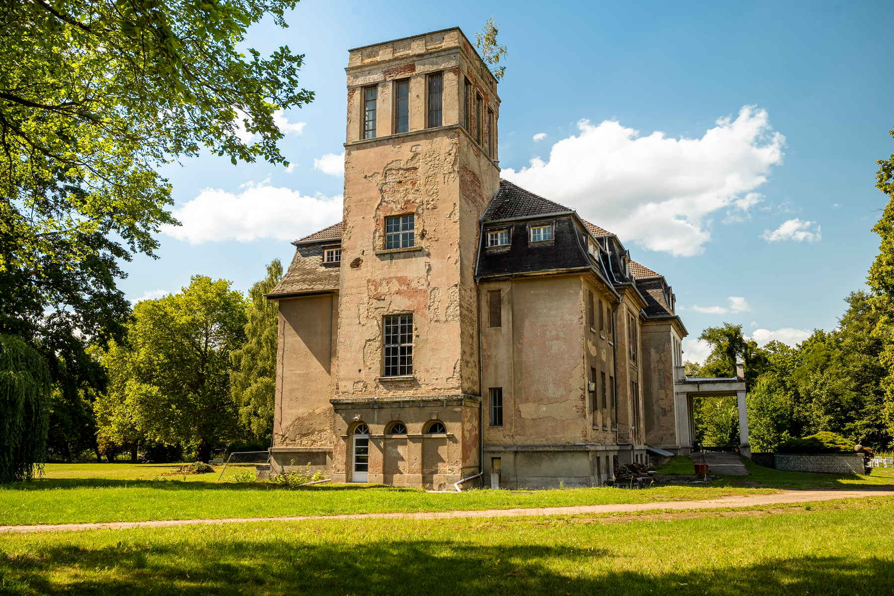 The water tower of the house